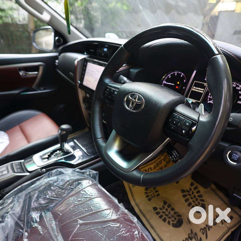 Toyota Fortuner Legender 4x2 At 2.8, 2024, Diesel