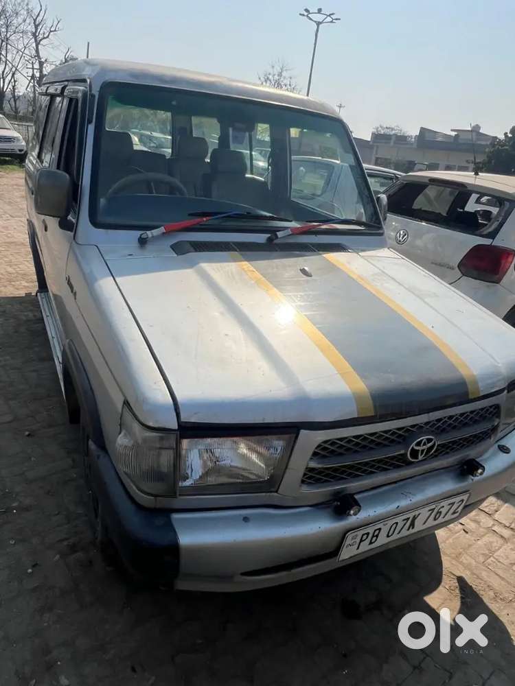 Toyota Qualis 2002 Diesel Well Maintained