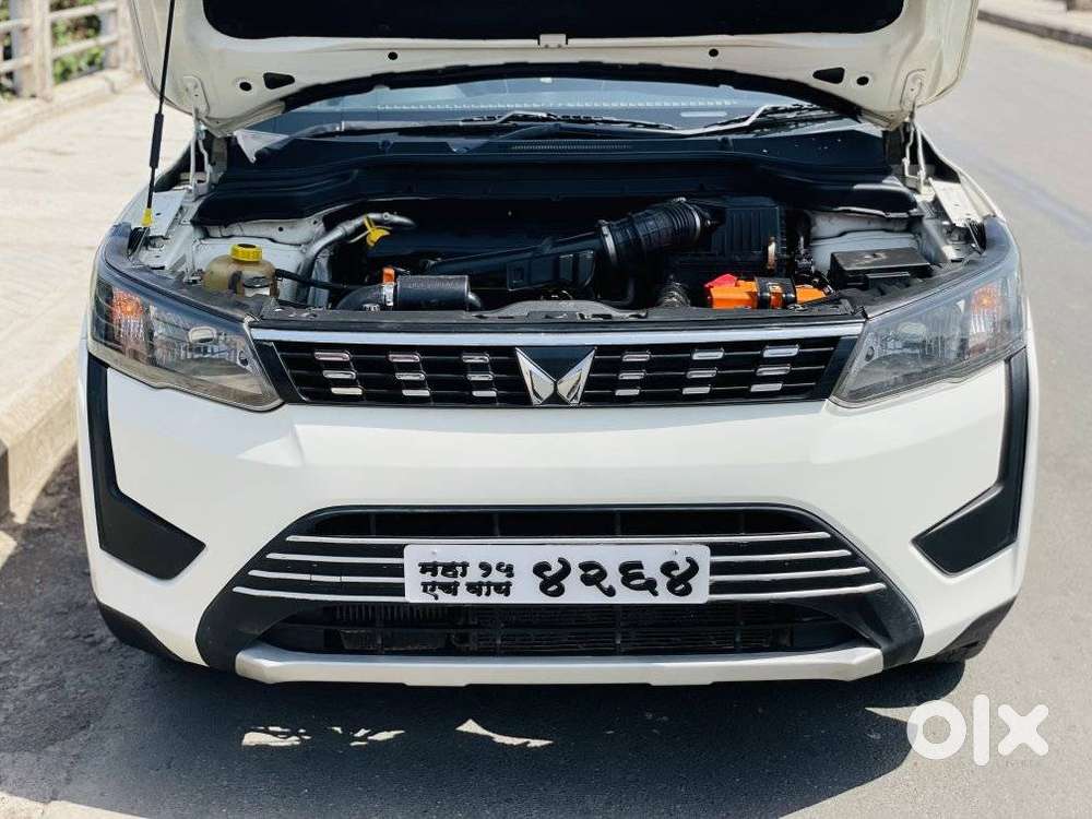 Mahindra Xuv300 W8, 2022, Petrol