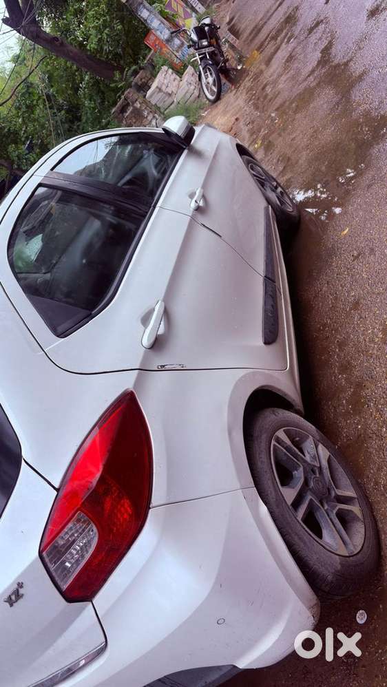 Tata Tiago Petrol 2019