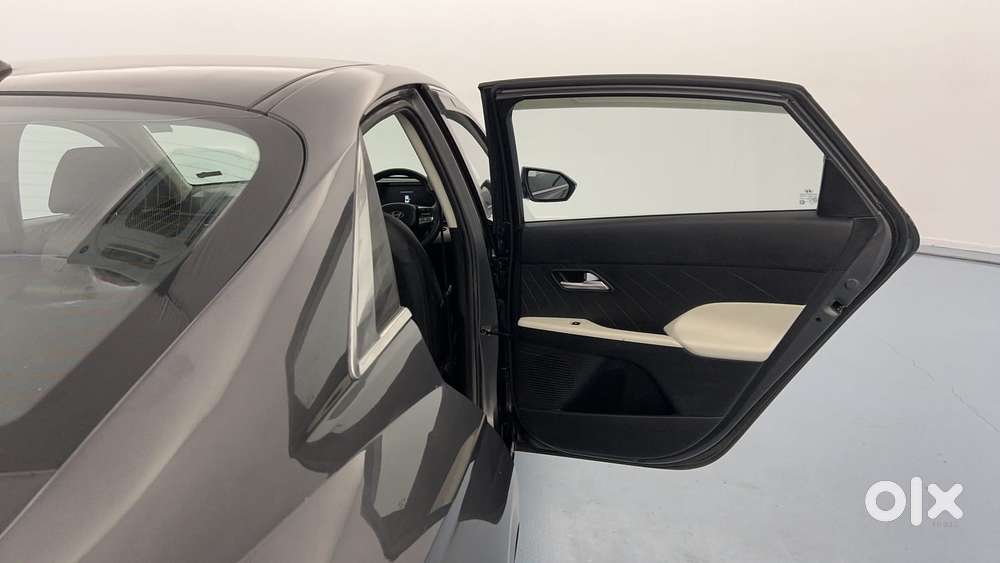 Hyundai Verna 1.5 Sx Petrol Mt, 2024, Petrol