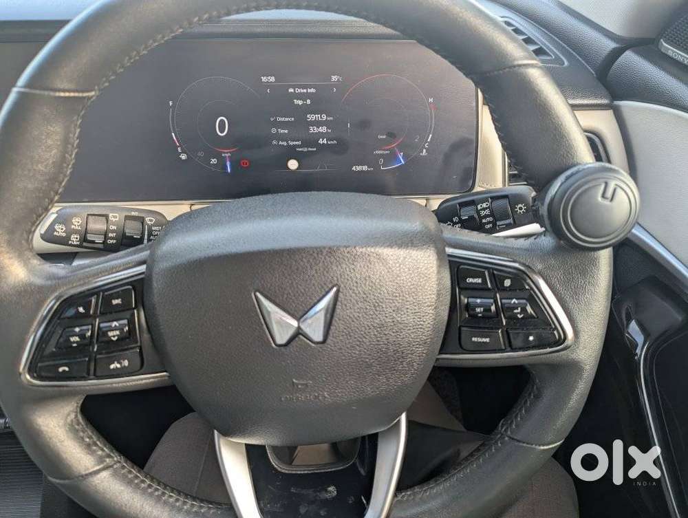 Mahindra Xuv700 2.2 Ax 7 Diesel Mt Str, 2024, Diesel