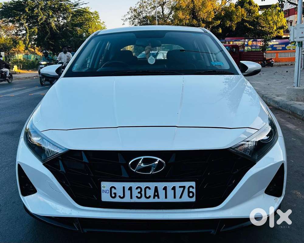 Hyundai I20 Asta (o) 1.2 Mt, 2022, Petrol