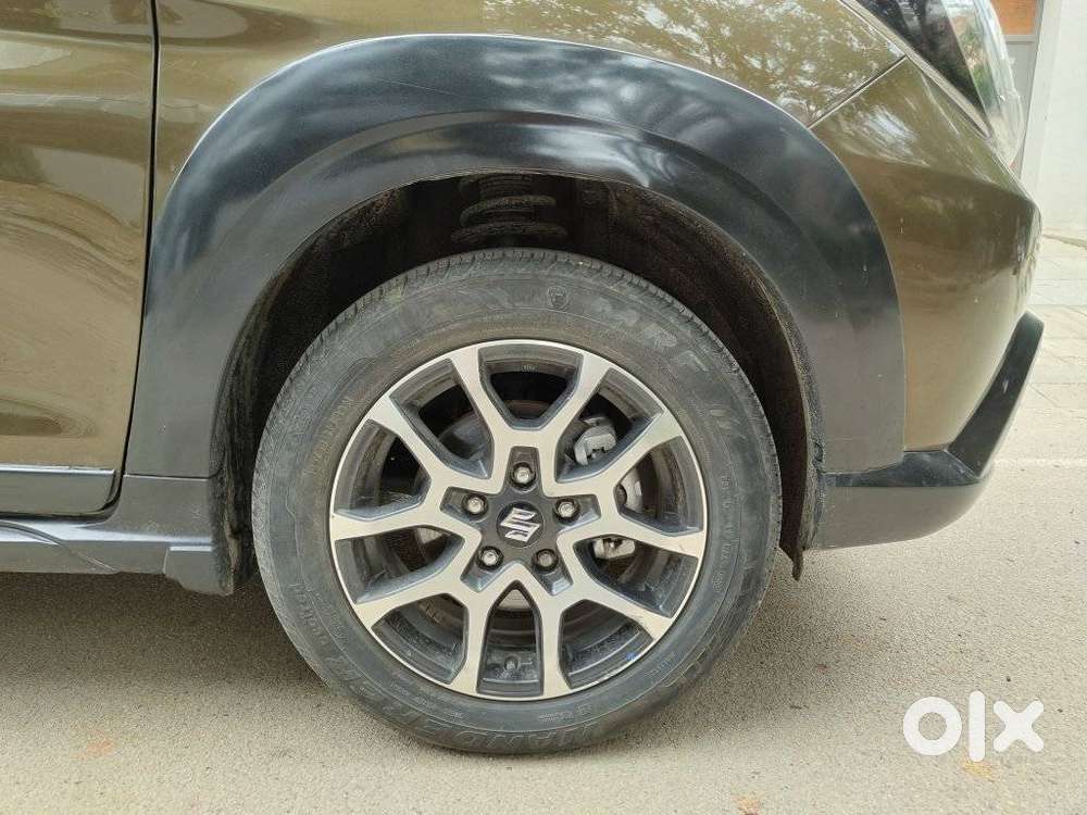 Maruti Suzuki Xl6 1.5 Zeta Mt, 2022, Petrol