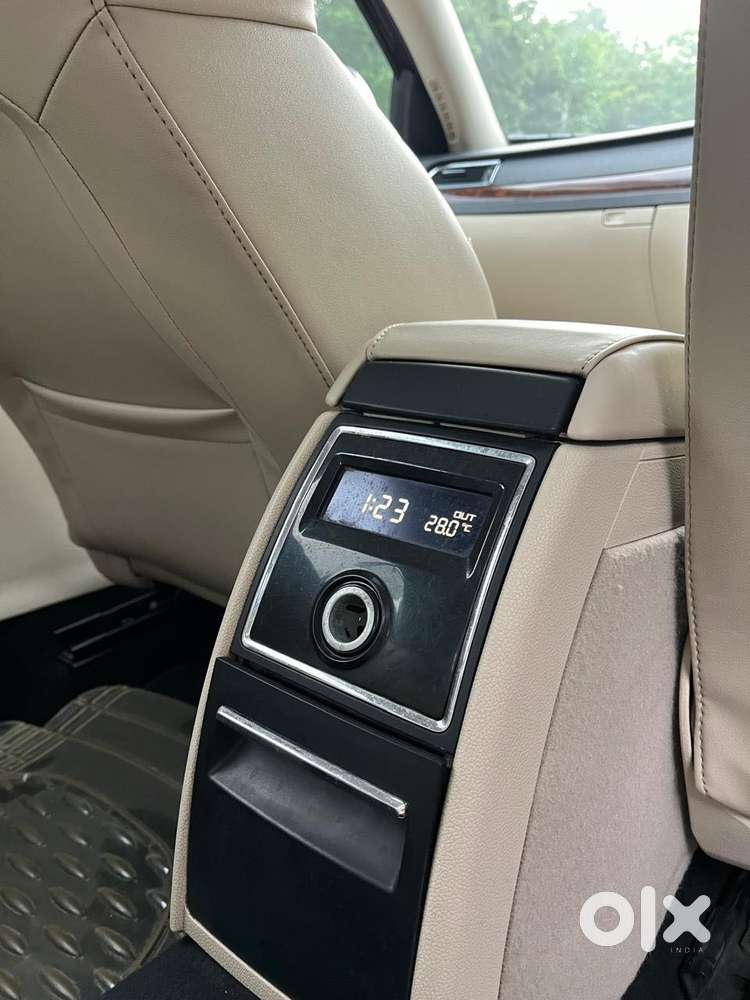 Skoda Superb Elegance 1.8 Tsi At, 2015, Petrol