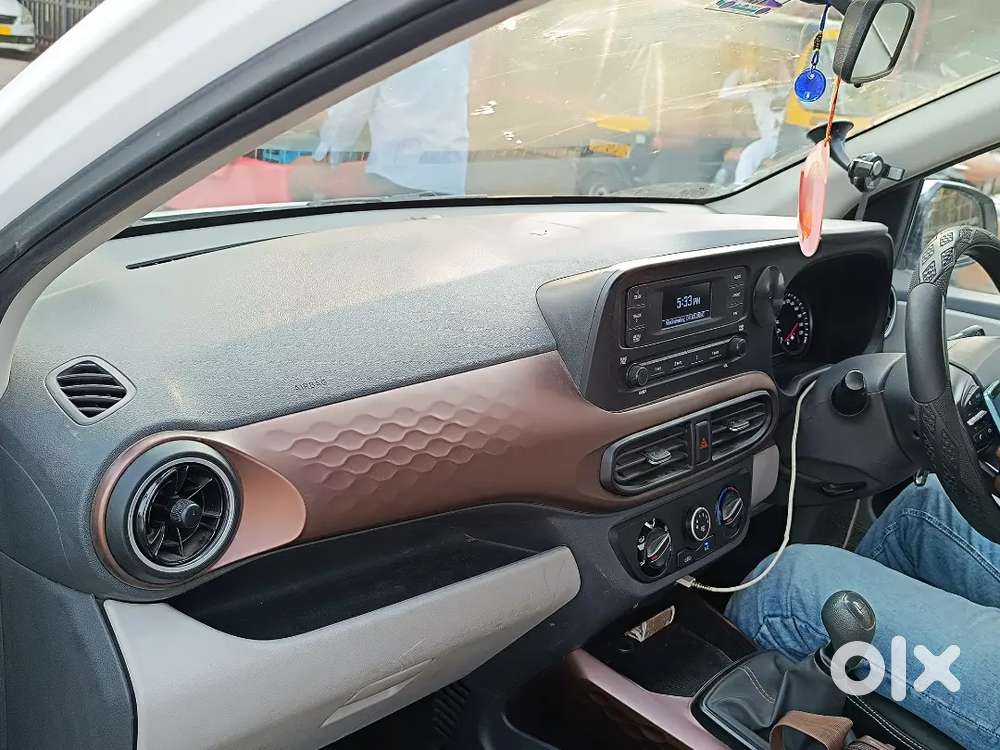 Hyundai Aura 2025 Cng & Hybrids 35000 Km Driven