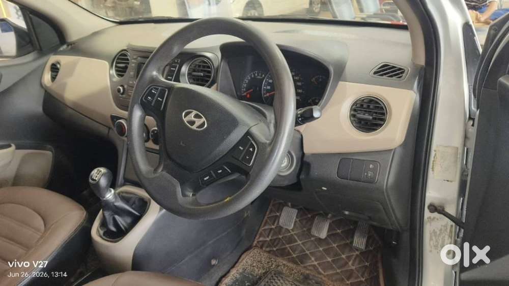 Hyundai Xcent 1.2l Kappa Dual Vtvt 5-speed Manual Base, 2014, Petrol
