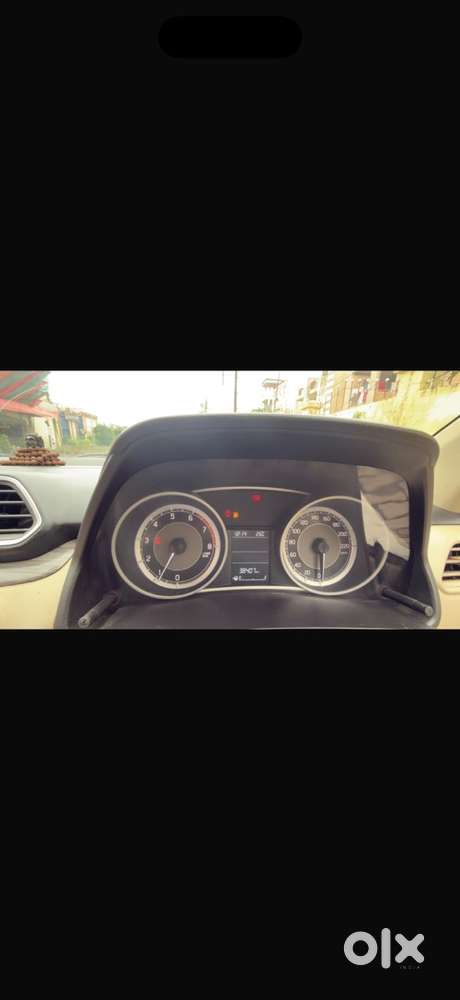 Maruti Suzuki Dzire Petrol 38000 Km Driven