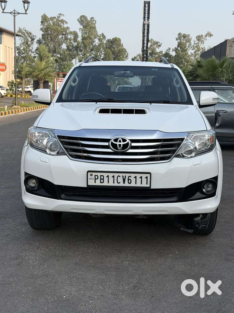 Toyota Fortuner 4x4 At 2.8 Diesel, 2015, Diesel