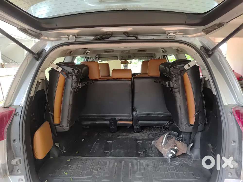 Toyota Innova Crysta 2.4g 8 Seater Full Showroom Record