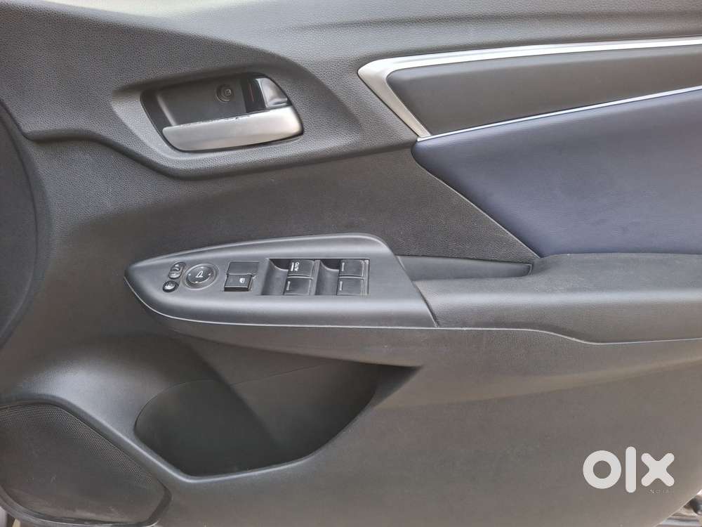 Honda Jazz V Cvt, 2016, Petrol