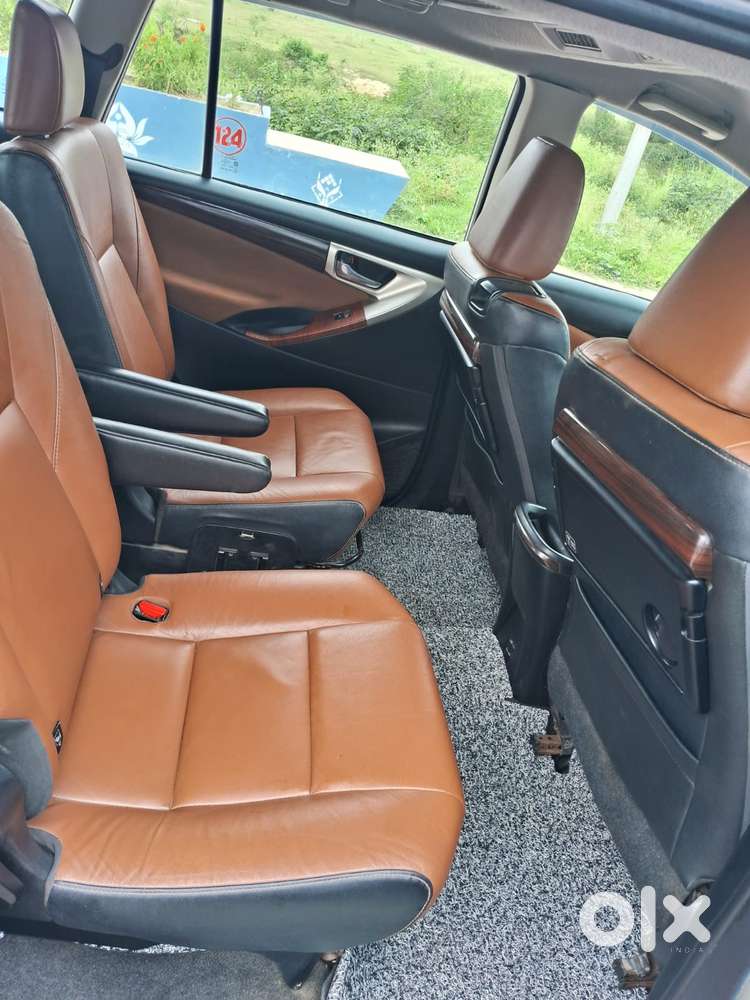 Toyota Innova Crysta 2.8 Z, 2016, Diesel