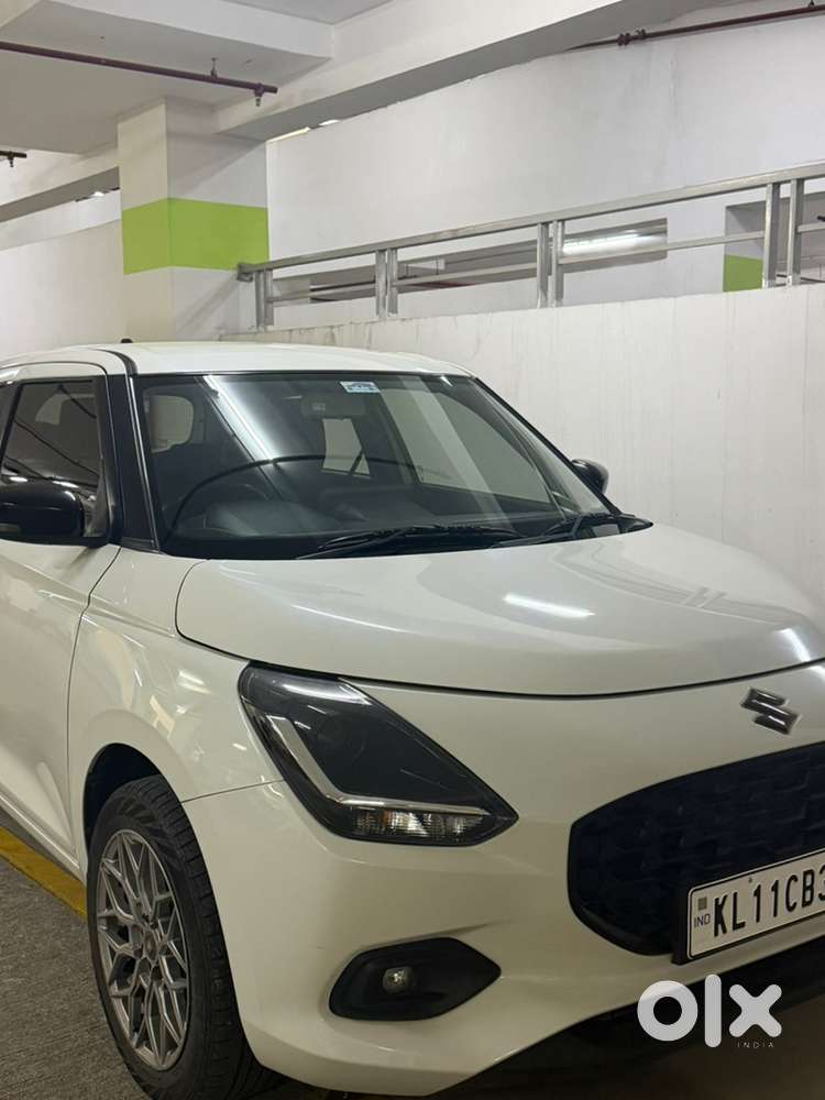Maruti Suzuki New-gen Swift 2025 33000 Km Driven