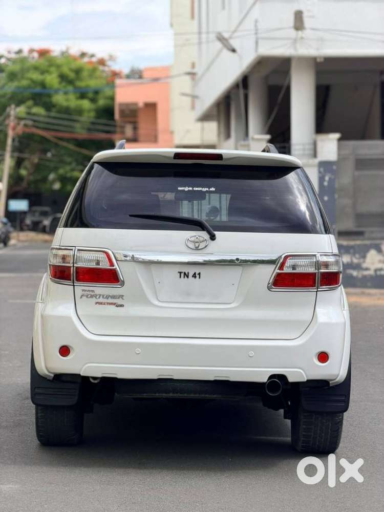 Toyota Fortuner 4x4 At, 2010, Diesel