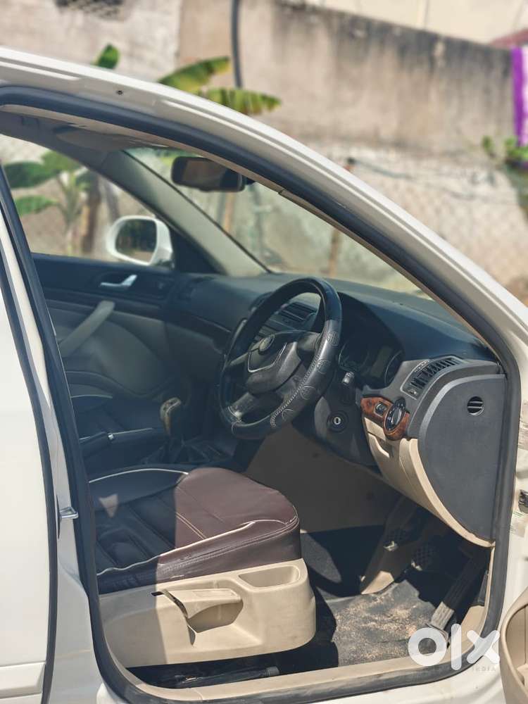 Skoda Laura Elegance 1.9 Tdi Mt, 2012, Diesel