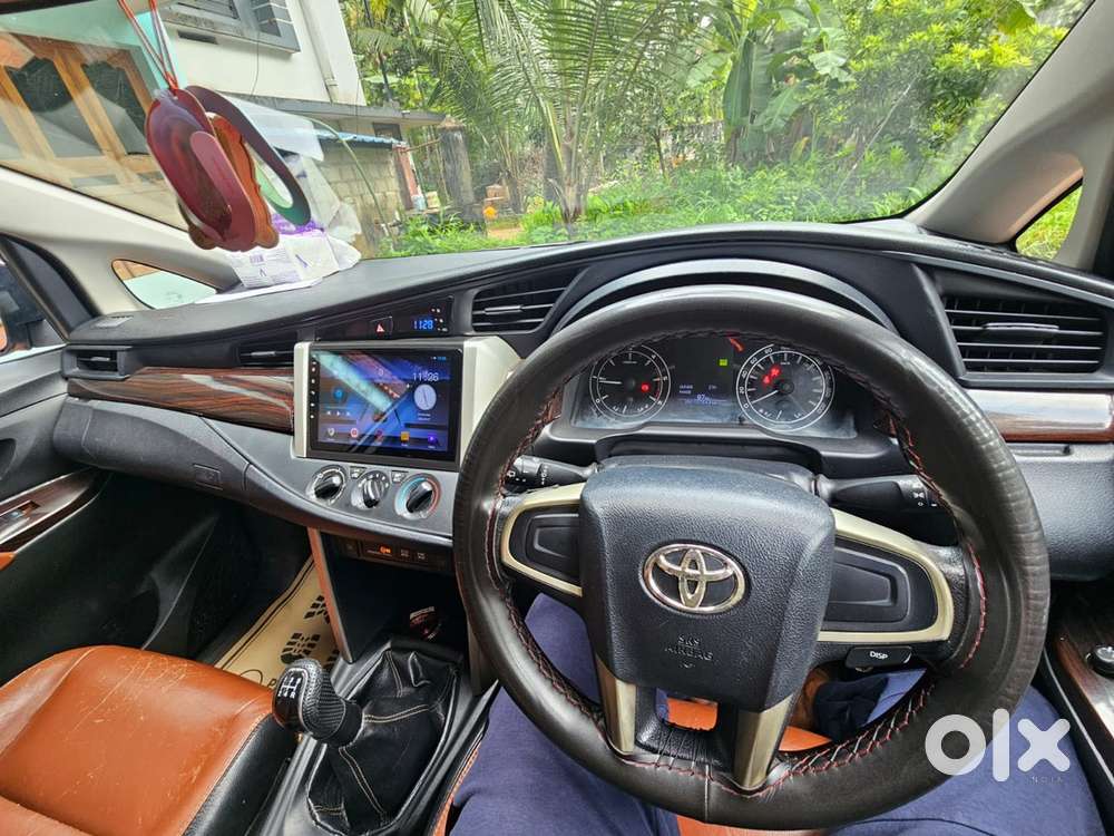 Toyota Innova Crysta 2017