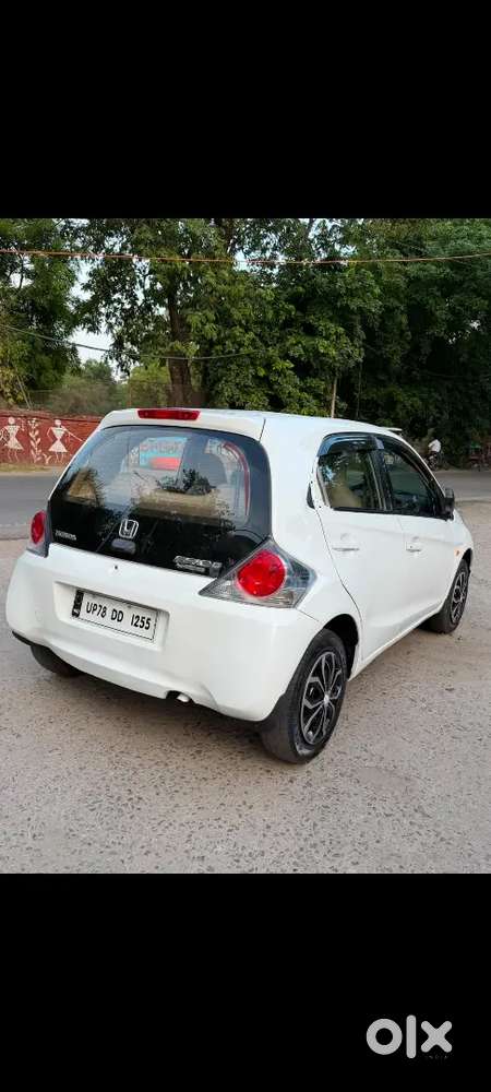 Honda Brio 2014 Petrol Well Maintained