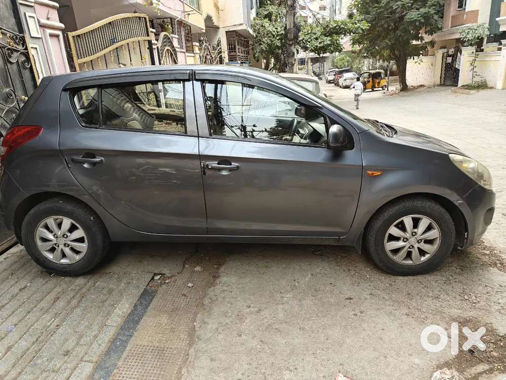 Hyundai I20 2010 Petrol Well Maintained Valid Upto 2030