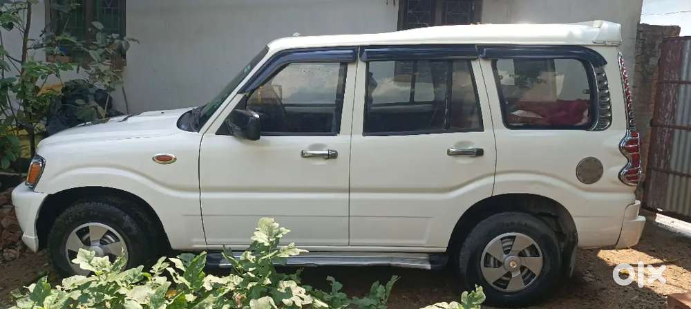 Mahindra Scorpio Classic 2013 Diesel 200000 Km Driven