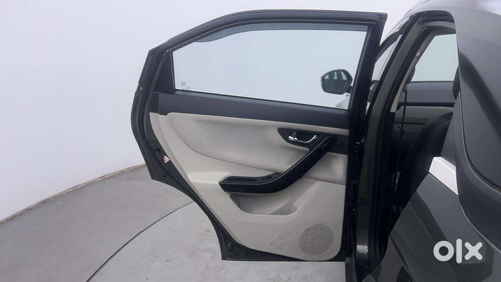 Tata Nexon 1.5 Revotorq Xza Plus S Amt, 2021, Petrol