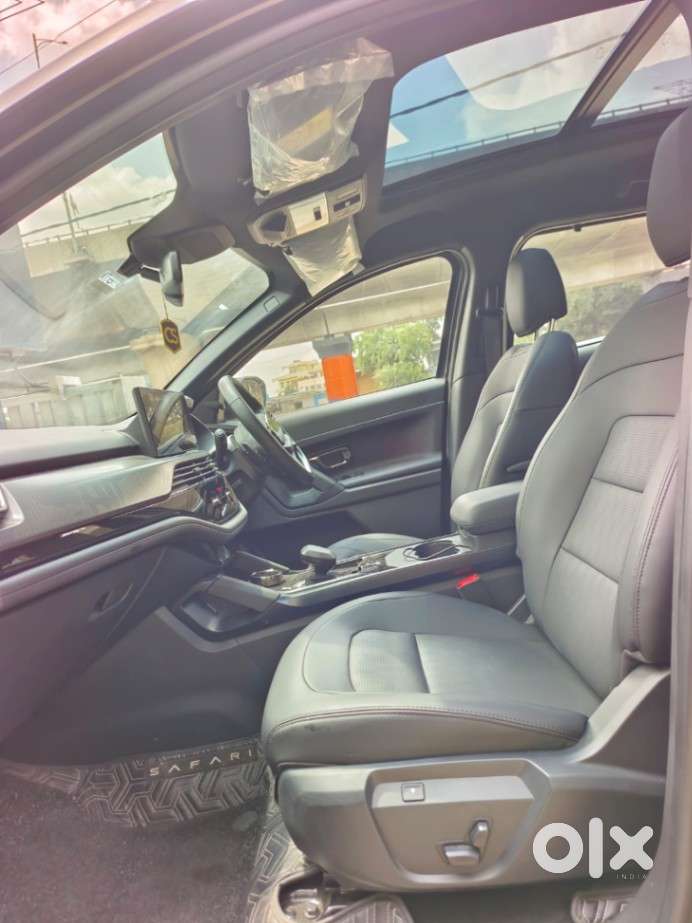 Tata Safari Accomplished X Plus 7 Str Stealth Edition At, 2025, Dies..