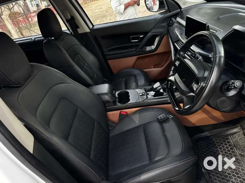 2024 Tata Harrier Adventure Plus