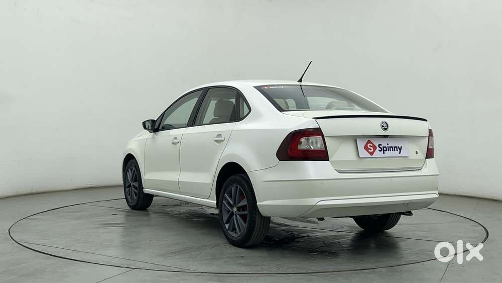 Skoda Rapid 1.6 Mpi At Style, 2017, Petrol