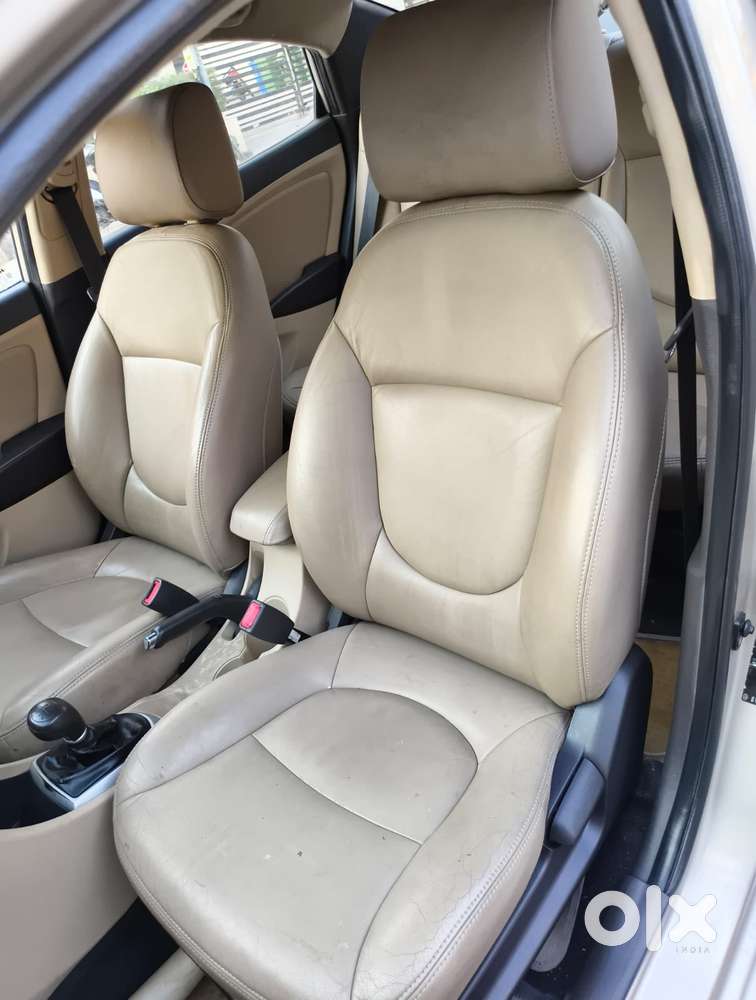 Hyundai Verna Fluidic 1.6 Vtvt Sx Opt, 2011, Petrol