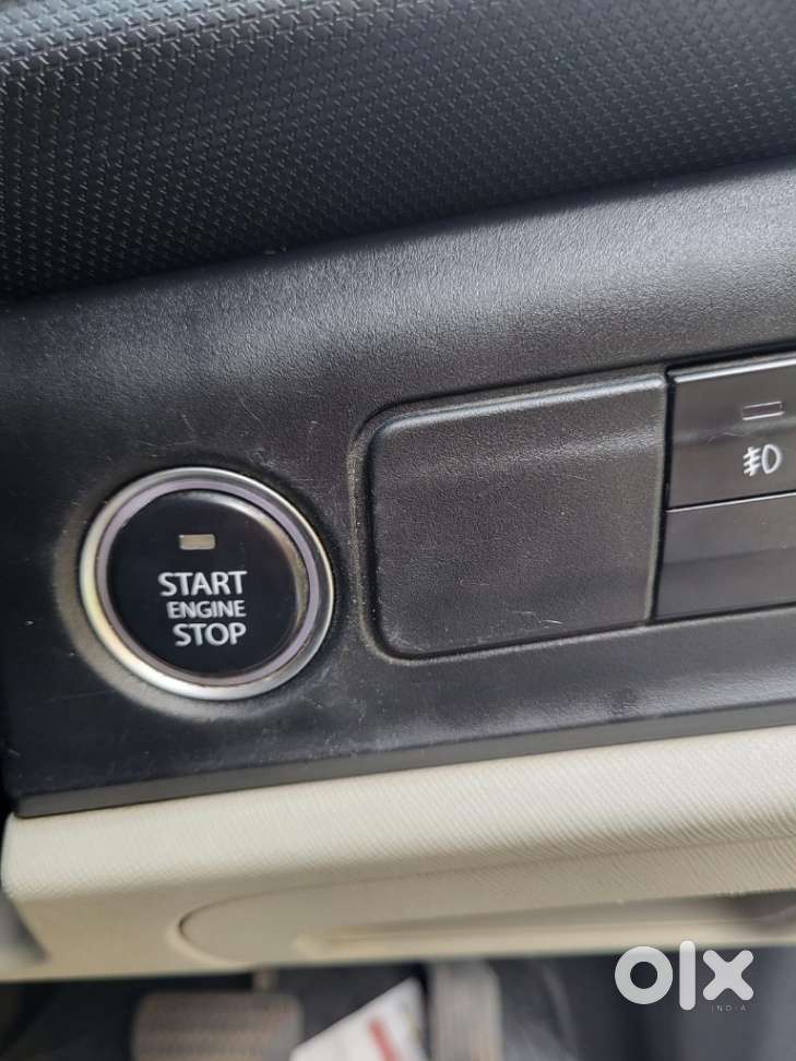 Tata Altroz Xz Plus (s), 2023, Petrol
