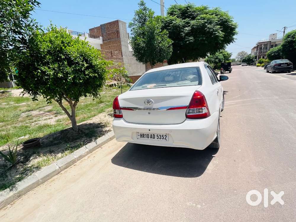 Toyota Etios 2017 Diesel 180000 Km Driven