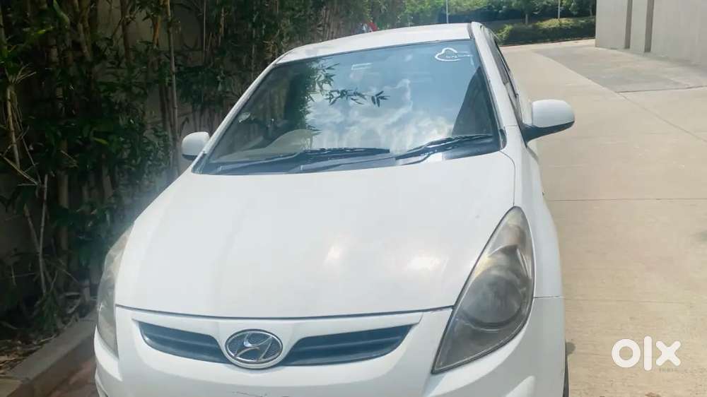 Hyundai I20 2009 Petrol 184000 Km Driven Sarvice Time To Time