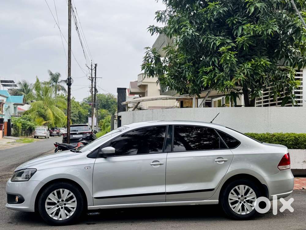 Volkswagen Vento 1.2 Tsi Highline At, 2015, Petrol