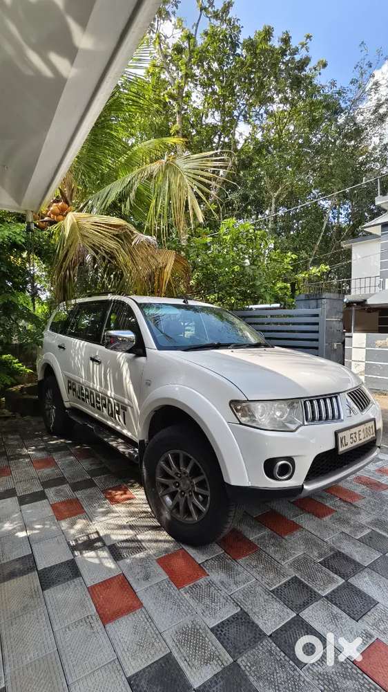 Mitsubishi Pajero Sport 2012 4x4 Original Kerala Registration