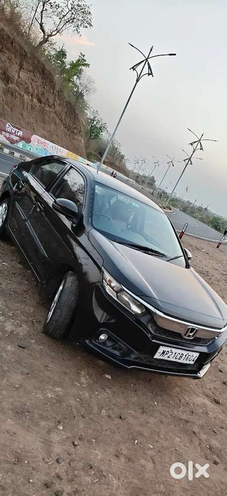 Top Version Honda Amaze A 1 Condition