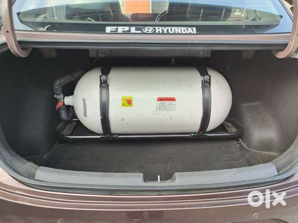 Hyundai Aura, 2022, Cng & Hybrids