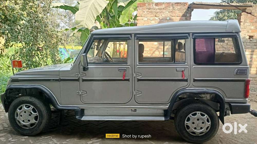 Model-29 August 2011  Di Bolero