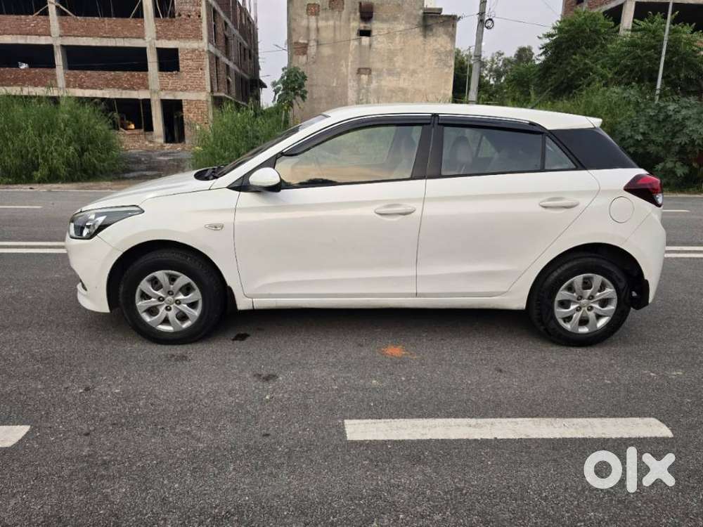 Hyundai Elite I20 Magna+ Vtvt, 2015, Petrol