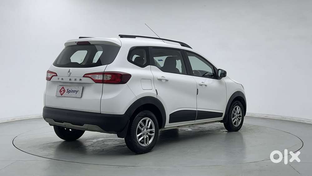 Renault Triber Rxt, 2022, Petrol