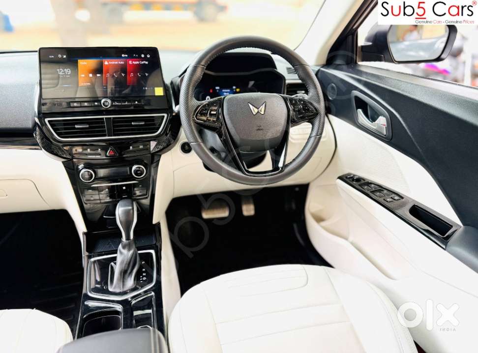 Mahindra Xuv 3xo Ax5l 1.2 Petrol At, 2024, Petrol
