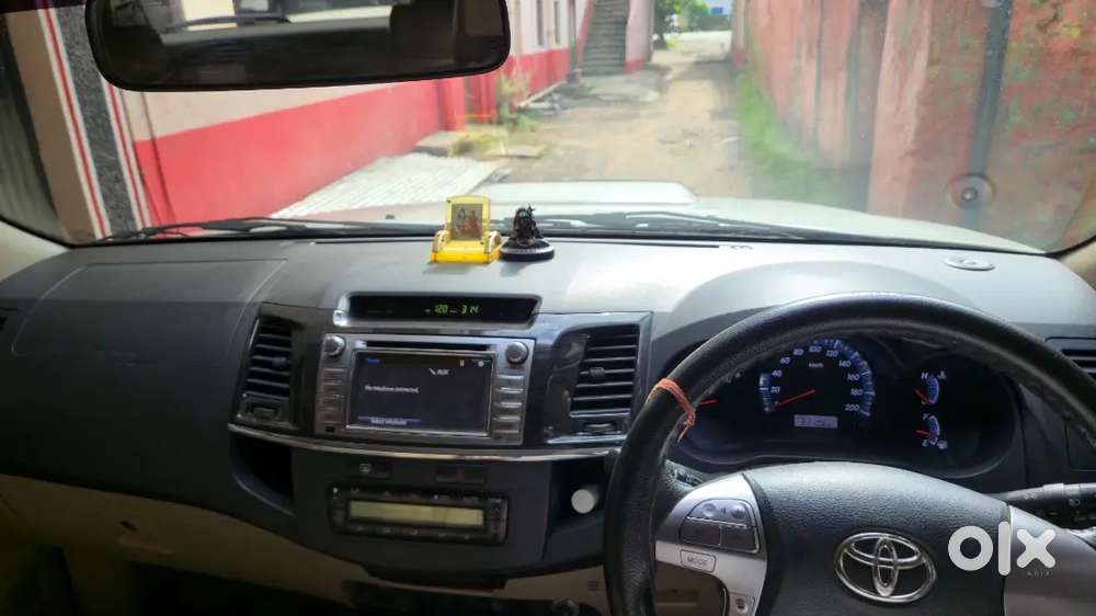Toyota Fortuner Manual 2014