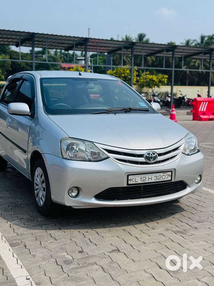 Toyota Etios Liva 2011-2012 G, 2012, Petrol