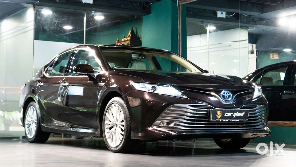 Toyota Camry Hybrid, 2020, Petrol