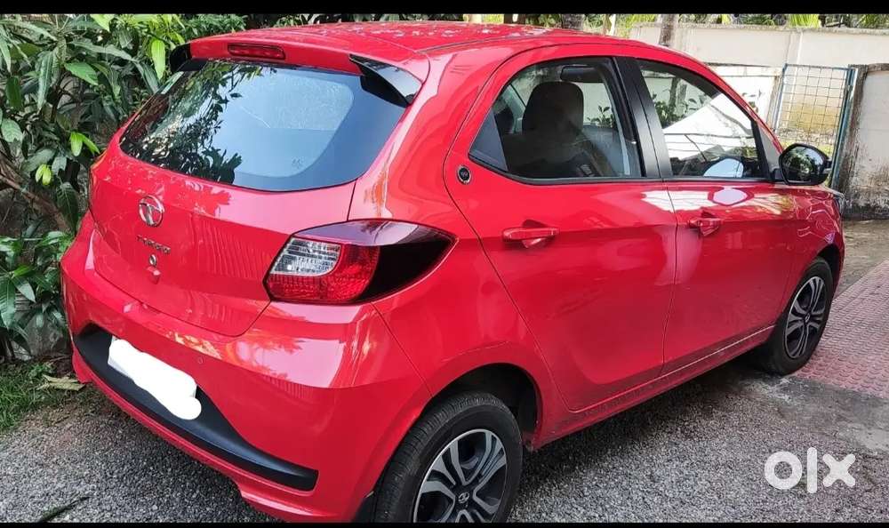 Tata Tiago 1.2 Xta 2023 Petrol Automatic