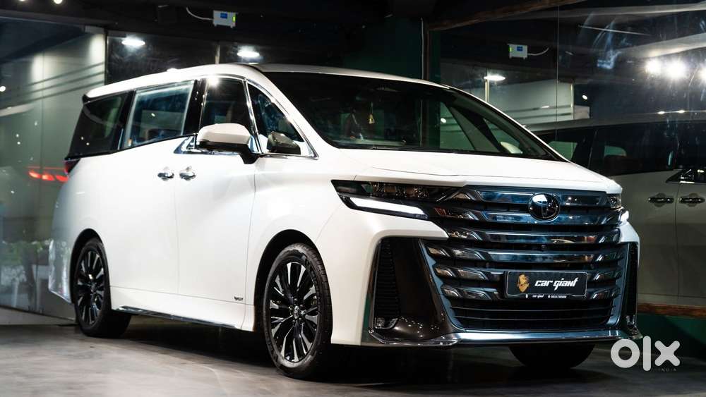 Toyota Vellfire Vip – Executive Lounge, 2025, Petrol