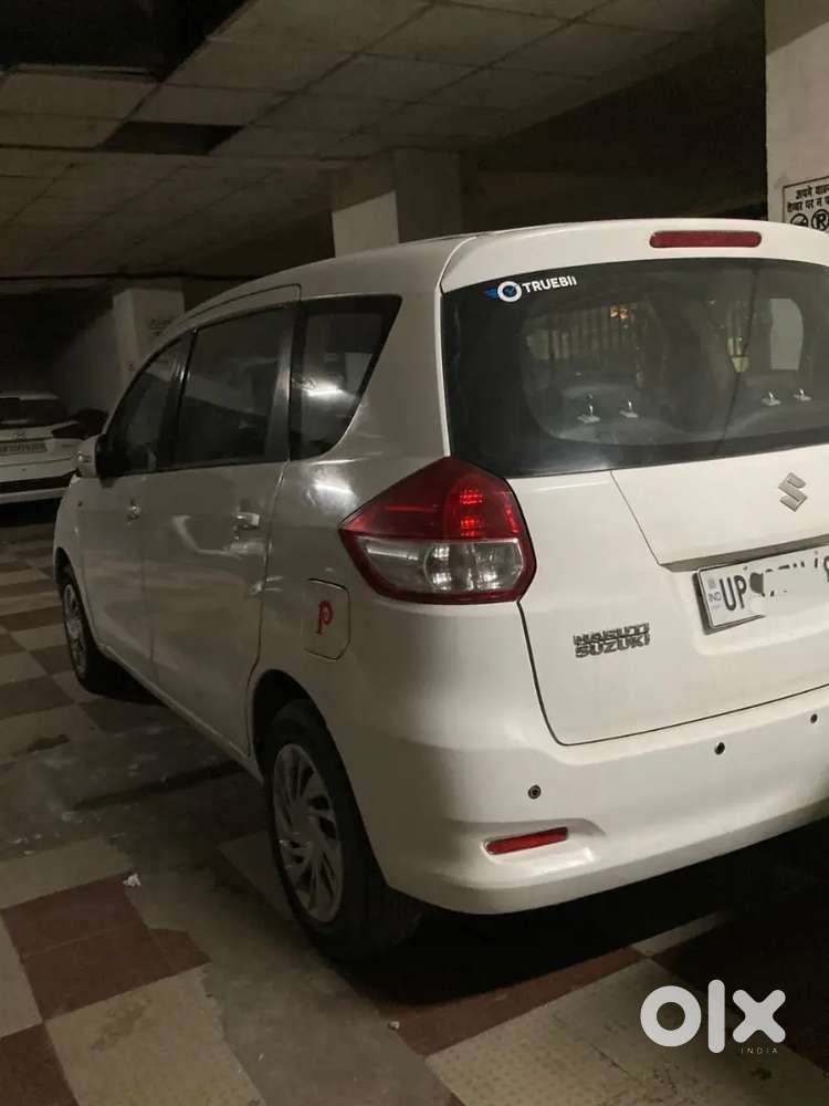 Maruti Suzuki Ertiga 1.5 Vxi 2012