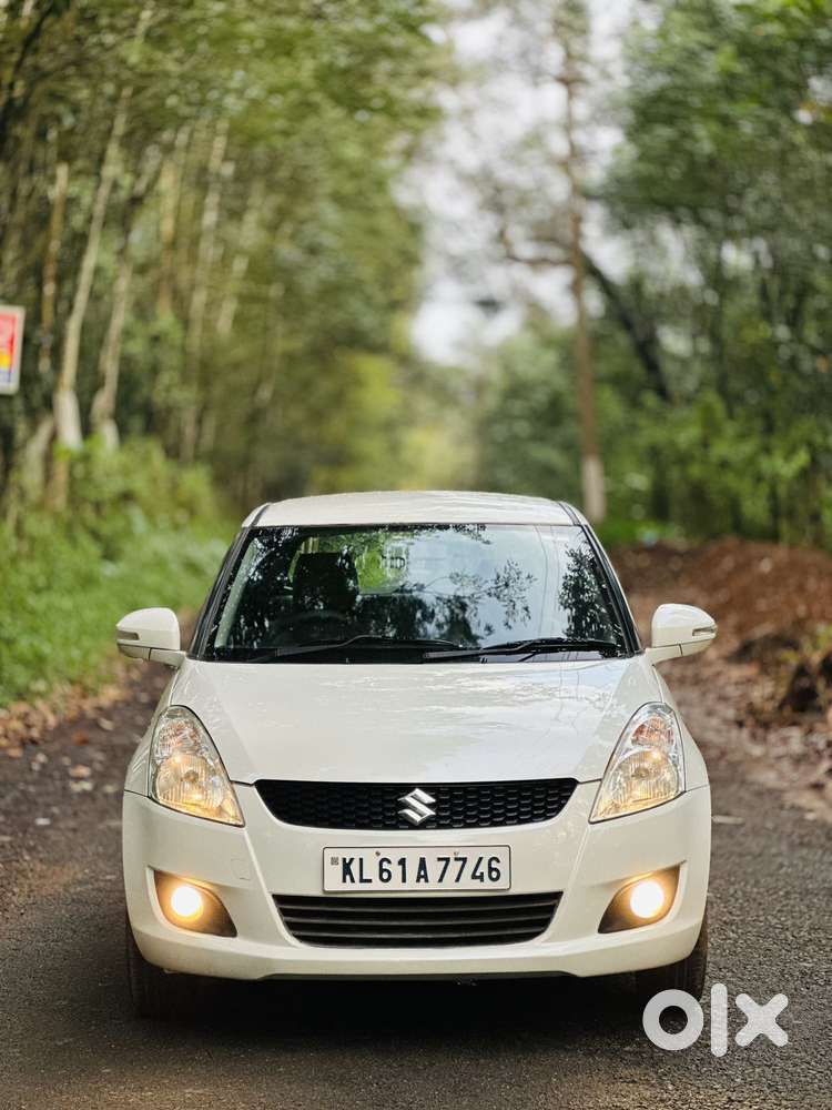 Maruti Suzuki Swift Vxi Optional, 2014, Petrol