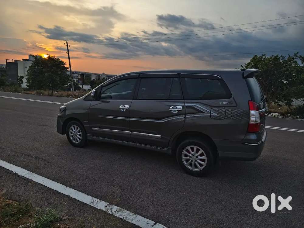 Toyota Innova 2012 Diesel 150000 Km Driven