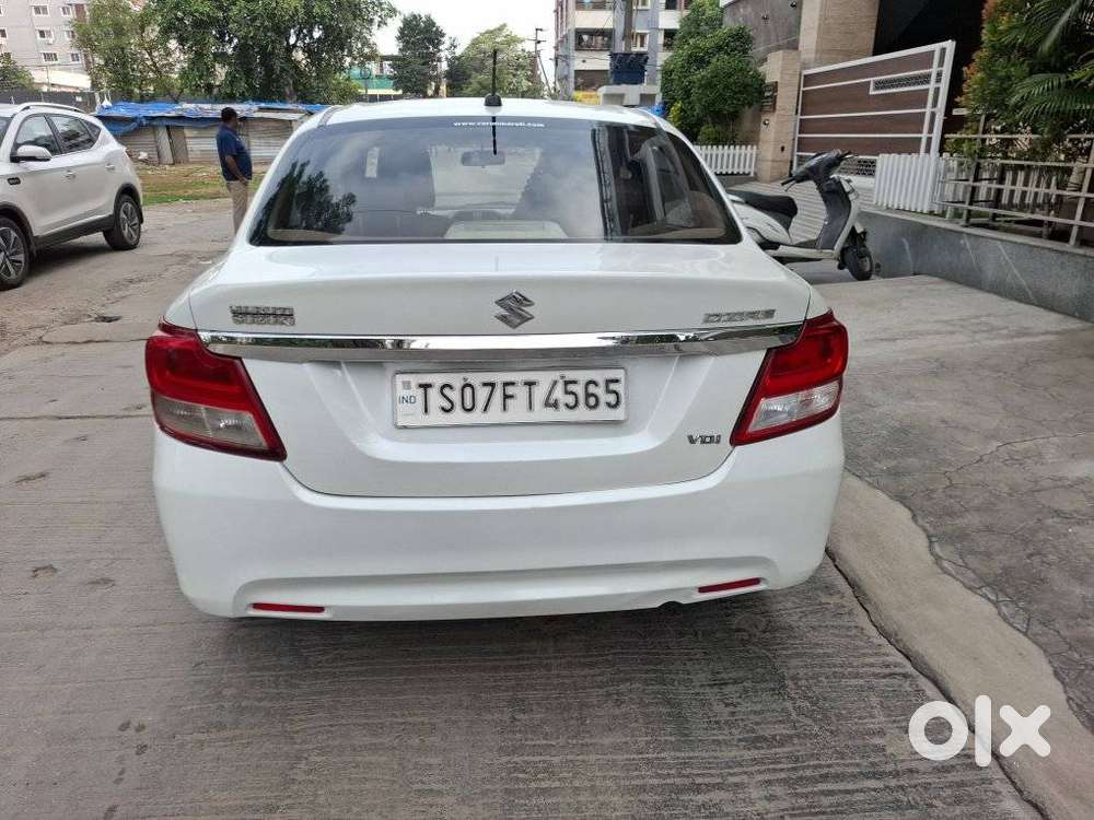 Maruti Suzuki Swift Dzire Amt Vdi, 2017, Diesel