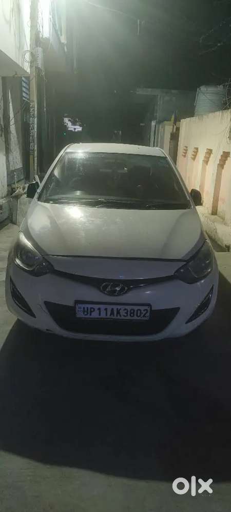2nd Owner Hyundai I20 2012 Petrol Car