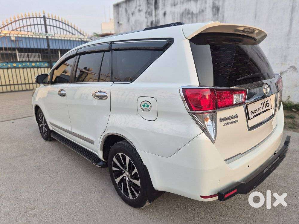 Toyota Innova Crysta